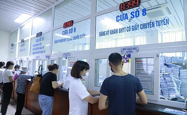 Phiếu chuyển cơ sở khám chữa bệnh BHYT của người tham gia BHYT thuộc danh mục 62 bệnh hiếm, hiểm nghèo có giá trj trong 1 năm.