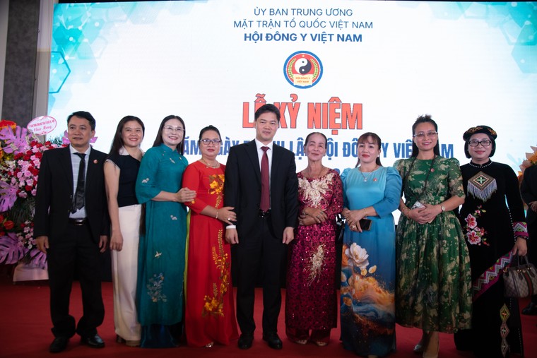 Hội Đông y Việt Nam: 80 năm bảo tồn và phát huy "báu vật" tri thức dân tộc ảnh 8