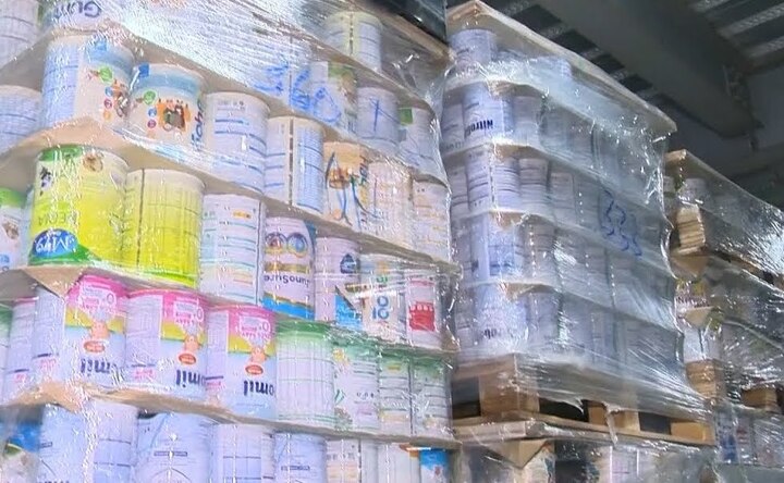 573 loại sữa bột giả không được kiểm nghiệm đã bán ra thị trường. (Ảnh: VTV)