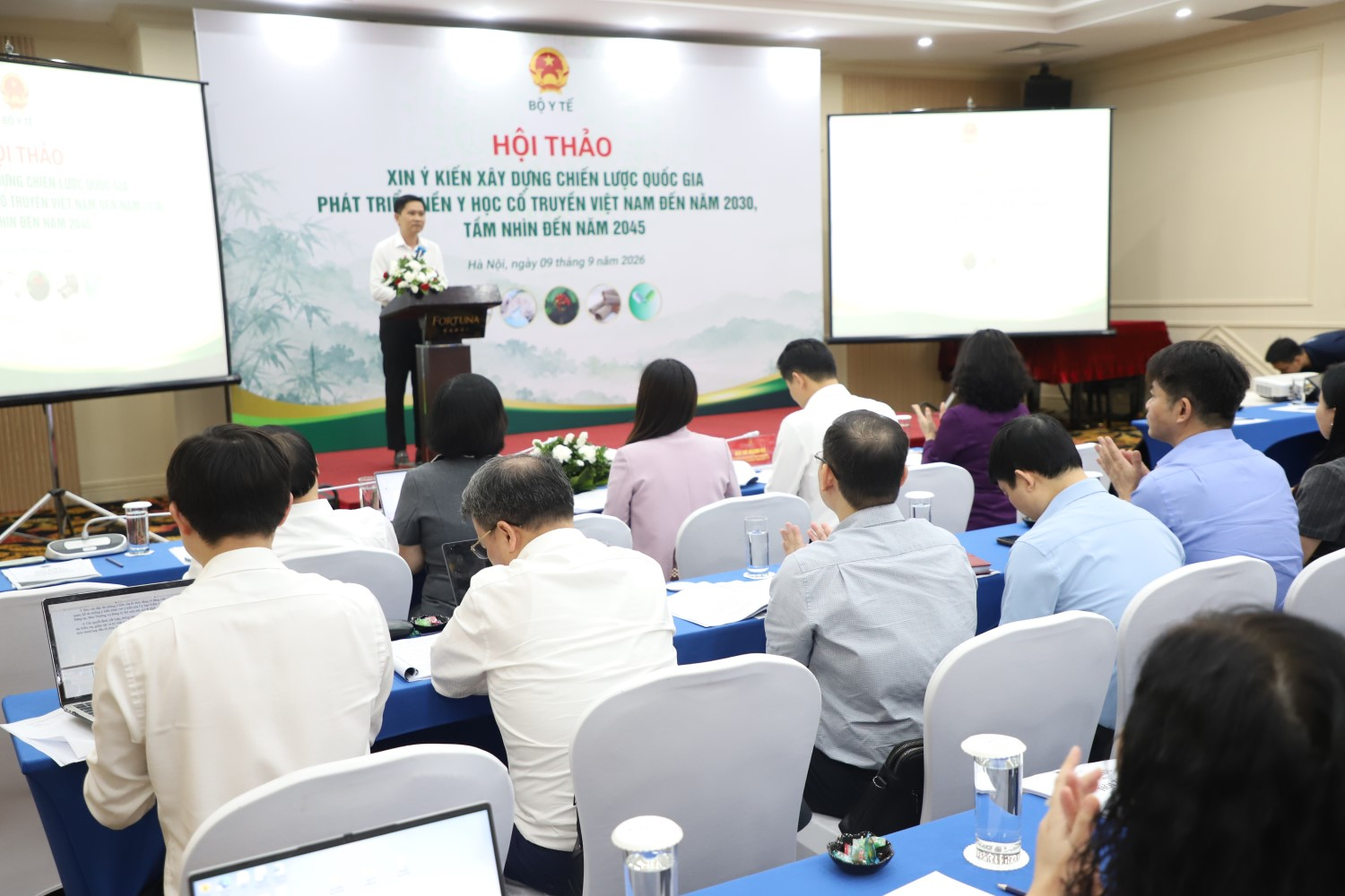 Bộ trưởng Bộ Y tế Đào Hồng Lan: Hoàn thiện dự thảo “Chiến lược quốc gia phát triển nền y học cổ truyền Việt Nam đến năm 2030, tầm nhìn đến năm 2045” bảo đảm chất lượng, tiến độ