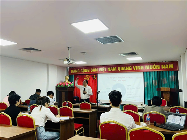 Các thày thuốc Đông y: Truyền nghề, rèn y đức và nâng tầm y thuật