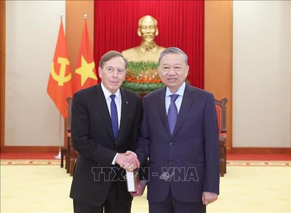 Tổng Bí thư Tô Lâm tiếp Đại tướng David Petraeus - đồng sở hữu Quỹ KKR kiêm Chủ tịch Viện Toàn cầu Quỹ KKR